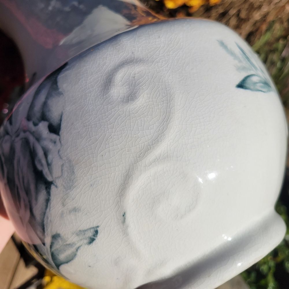 Vintage Pitcher - Picture 16 of 16